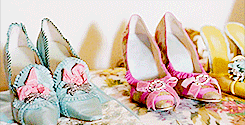 tooyoungtoreign: Marie Antoinette (2006)