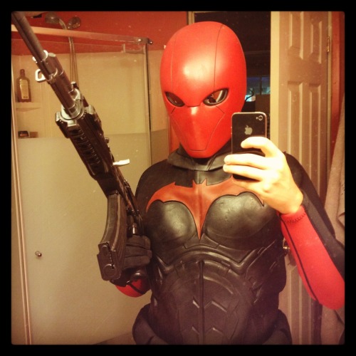 rockman89:  My Red Hood/Jason Todd outfit thus far. The costume will be featured in a stand alone Red Hood fan film as well as a Batman fan made web series. Keep posted for updates. Series will most likely be online in a year. Lots of hard work going