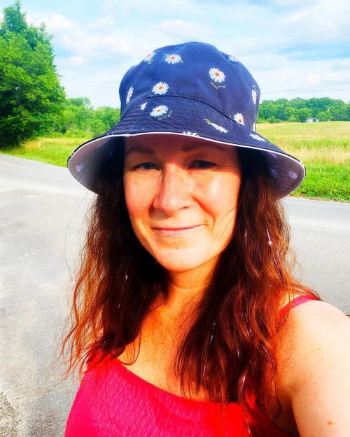 <p>I wore a rainy day bucket hat today and it was neither raining nor 1997. </p>

<p>#buckethat #diditthefirsttimearound  (at Ridgetop, Tennessee)<br/>
<a href="https://www.instagram.com/p/CQhlg9yLVoh/?utm_medium=tumblr">https://www.instagram.com/p/CQhlg9yLVoh/?utm_medium=tumblr</a></p>