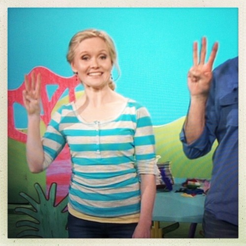 phryneandjack:More fabulous Essie on Play School this morning. Sadly I couldn’t grab a shot of her i