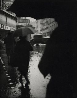 François Kollar Paris sous la pluie, 1930.