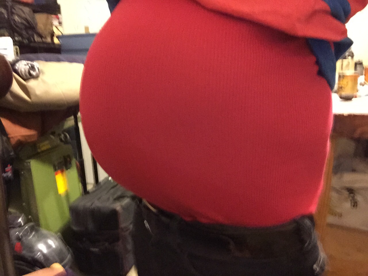 danicornalive:  danicornalive:  Seedless watermelon bloat!  Getting that melon down