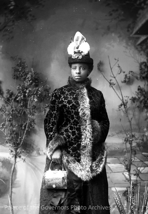 pogphotoarchives:“Elegantly dressed negro woman (possibly one of Sadie Orchard’s girls)”, portrait o