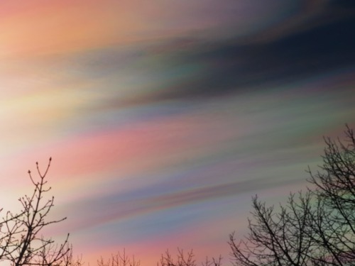 90377:Polar stratospheric clouds by arjuna_zbycho