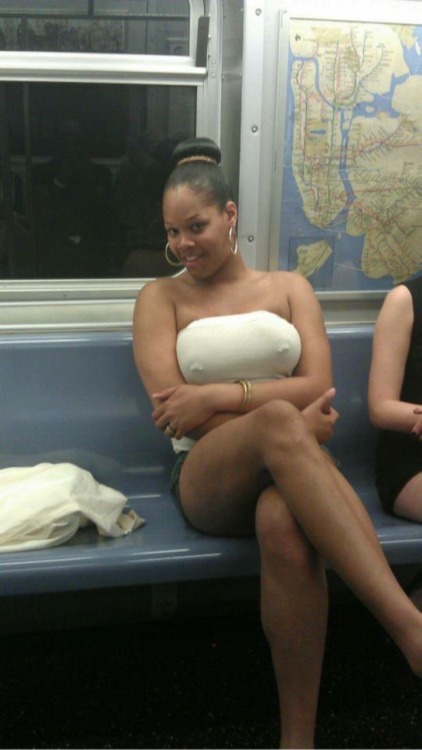 goldieloc:  tittays on tuesday