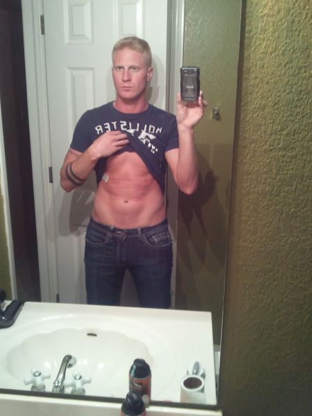 fitbufflads:  thorspage:  WOOF WOOF !!!!!!!!!!!!!!!!!! Thor’s Page  OMFG  Hot