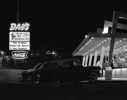 fuckyeahvintage-retro:  A drive-in in Seattle, 1950s (via) 