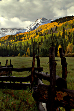 bluepueblo:  Autumn, San Juan Mountains, Colorado photo via unesssary 