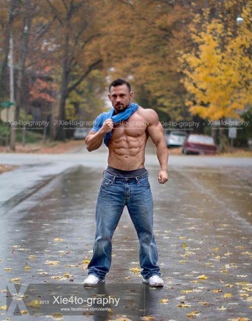 XXX cdnlifter27:  RJ Ritchie  photo