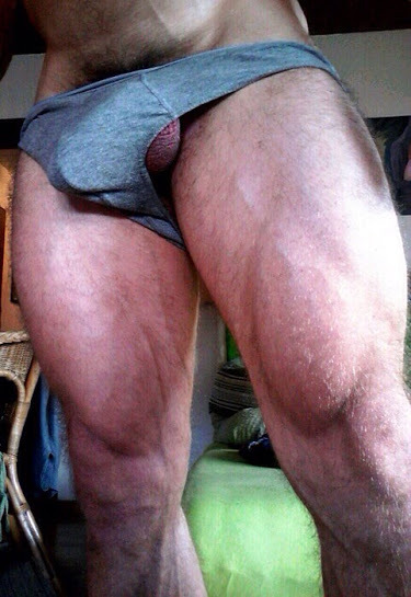 urzipper:  marriedjock8:  Dad, you’re… Uh…. You’re kinda hangin brain there.   Your zipper will bulge!  http://urzipper.tumblr.com/My Dick/Art: http://ifmypeniswas.tumblr.com/