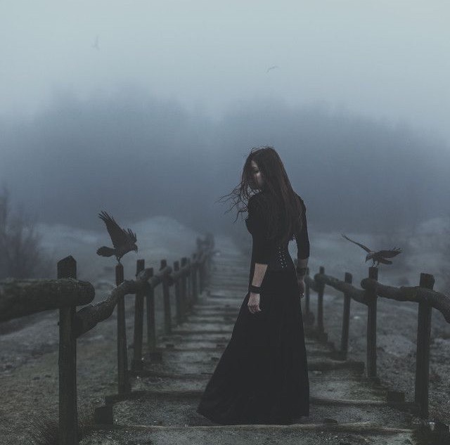 magickal-melancholy:witchydays:Witches, rise for I refuse to let you fall  ✬