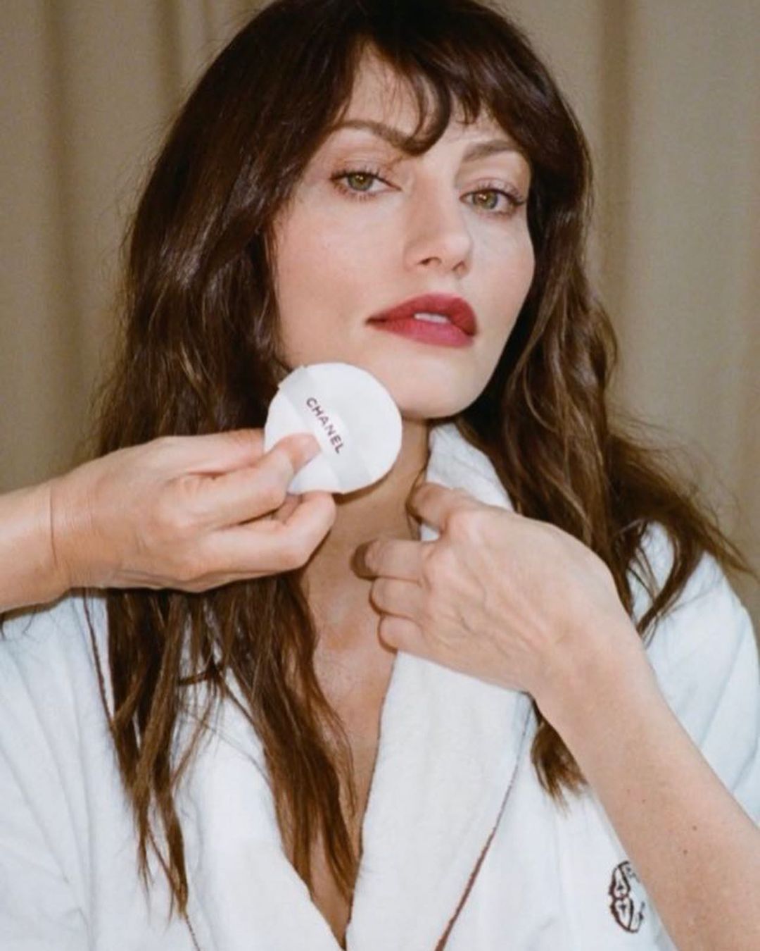 𝖜𝖍𝖎𝖙𝖊 𝖍𝖔𝖙 𝖋𝖔𝖗𝖊𝖛𝖊𝖗 — PHOEBE TONKIN. FOR CHANEL BEAUTY.