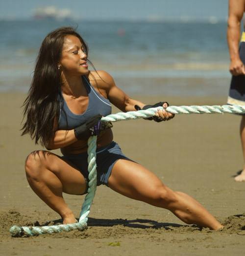 WE LOVE MUSCULAR GIRLS