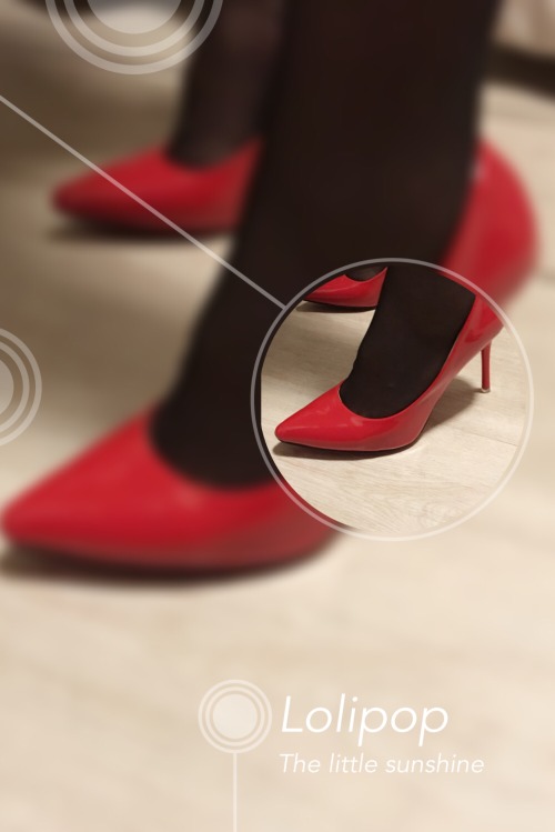 51lookatme:  喜欢我的请举手……