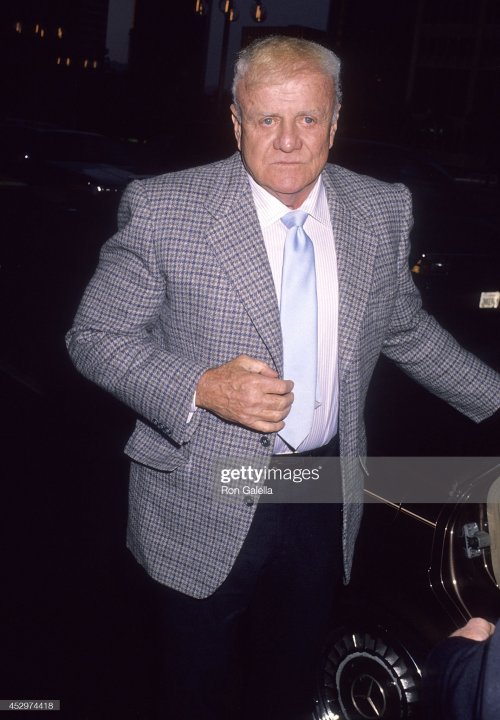 Brian Keith (1921–1997)Physique: Average BuildHeight: 6&rsquo; 0½&quot; (1.84 m)Brian Keith was an A
