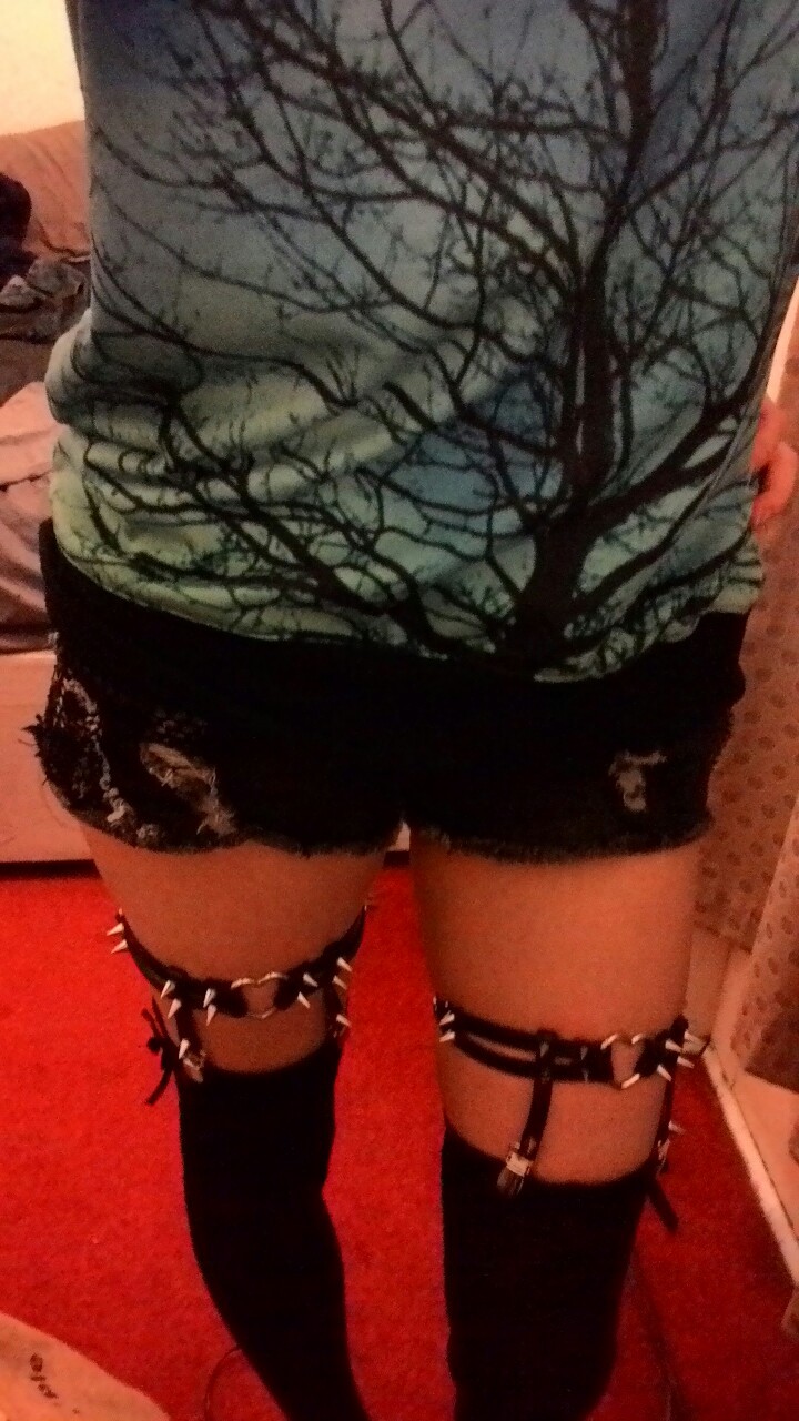 bookofkatie:  My garters arrived! :) got them from SpreePicky http://www.storenvy.com/stores/129102-spreepicky