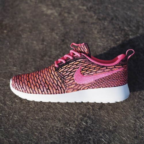 crispculture:  Nike Flyknit Roshe Run - Order Online at the Nike Store