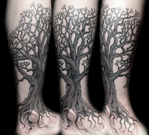 ink-its-art:  Stunning black tattoos by Jonny Breeze. He is a tattoo artist working between London and Brighton.