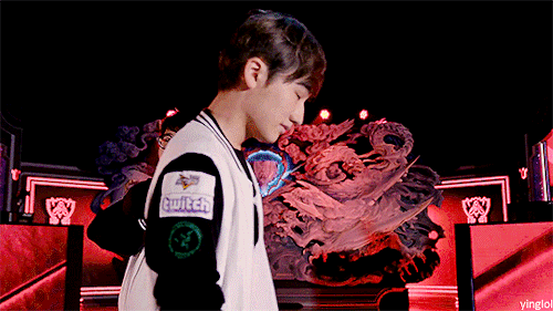 sehunted:  chen graphic requested by anonymous