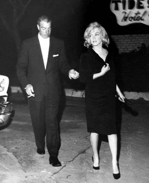 Joe DiMaggio & Marilyn Monroe Nudes &