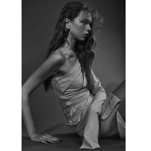 “Giedre”Giedre in a Jil Sander dress by Jana Gerberding, styled by Mine Uludagwww.gritma