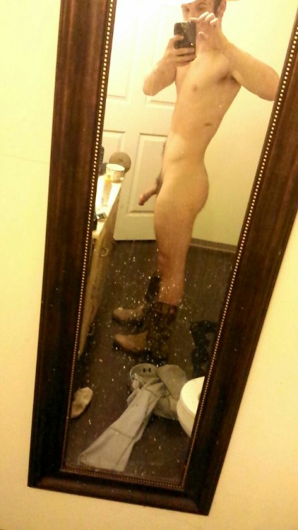 naked-male-selfies:  Hot pics, dirty mirror