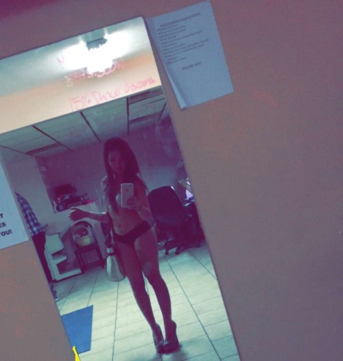 sweetsundaze:  Twerk twerk twerk 