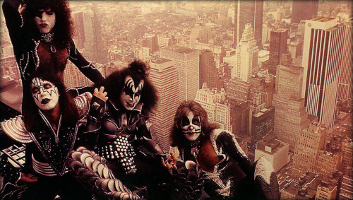 Kiss @ Empire State Building