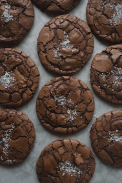 foodffs:  SALTED COFFEE BROWNIE COOKIES Really