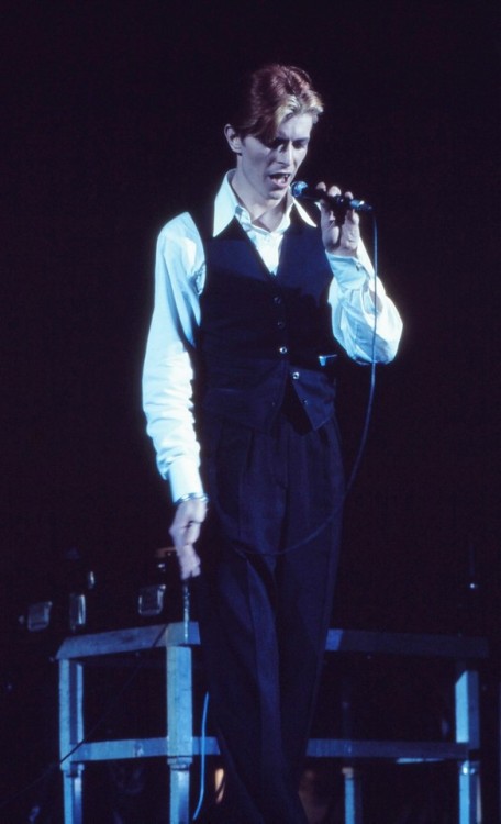 Bowie on tour 1976Photo by Barry Schultz