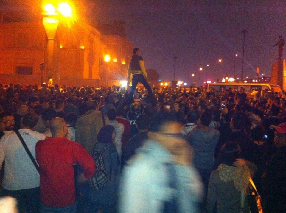 hummustoothpaste:  molkhaya:  Egyptians are back in Tahrir Square protesting Mubarak’s