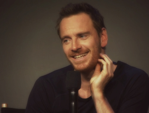 browngirlslovefassy:  Michael Fassbender At The AppleStore Soho’s ‘Meet The Actors’ Event 8.7.14 Here are some more screen caps I made & edited of Sassy Fass at this event. 