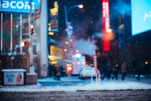 djkrugman:Winter Storm #Juno, Times Square, New York City. January 26th, 2015.Photography by Da