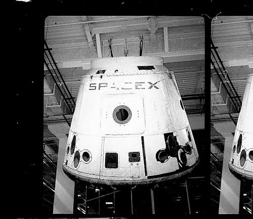 gemamotion:  spacex, a space rocket manufacturer/launcher a few weeks ago
