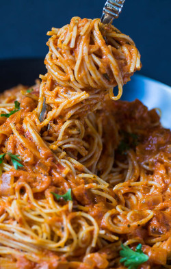 nom-food:  Spicy tomato cream pasta