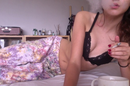 pale-0rgasm:  ultra-0rgasm:  → PALE KING ←      more 