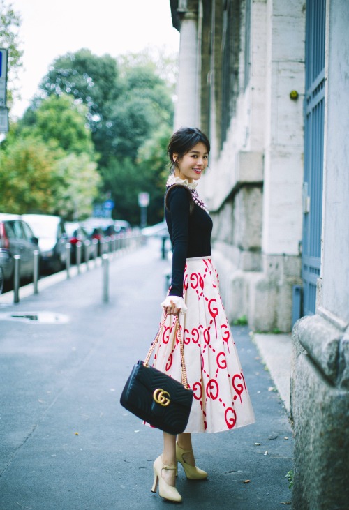 SANDRA MA wearing GUCCI FALL 2016 READY-TO-WEAR