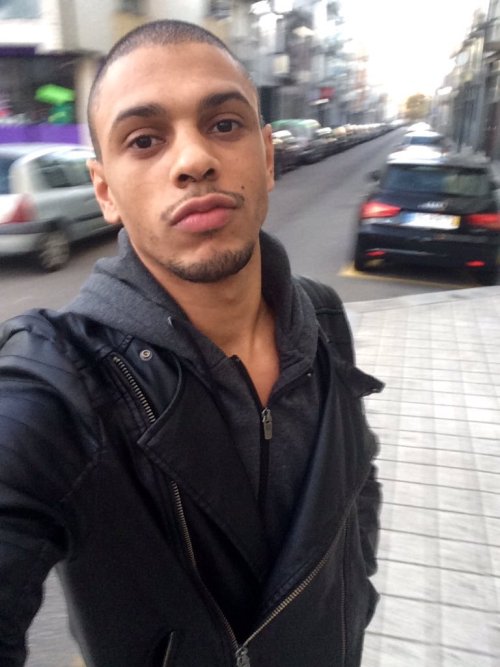 betosbackalley:  vicindallas:  Caio Veyron     Beto’s Cornerhttp://betosbackalley.tumblr.com   
