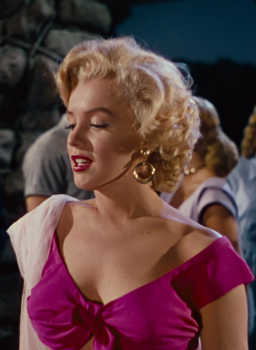 allaboutmarilynmonroe:  Marilyn Monroe in Niagra