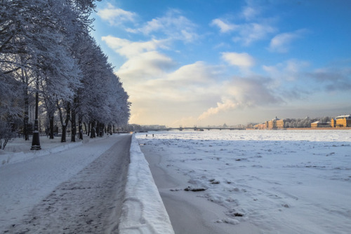 The Frozen River Neva, St. Petersburg, Russia✧Saint Petersburg✧