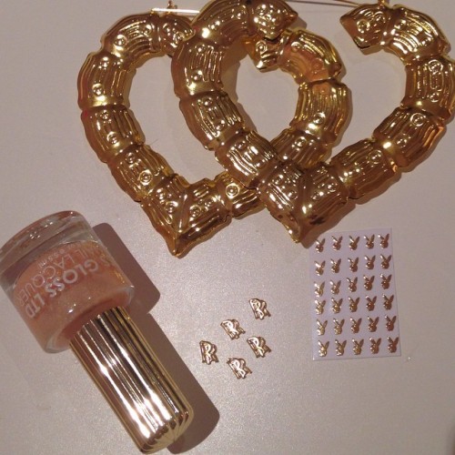 y2kbae:  🔒restock🔒 #flossgloss #britbrit2000 #rollsroyce #14gold #playboy #trippynails 🙏 (at 💗 trippy nails 💗) 