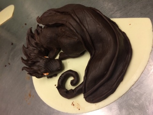 arikashikara:Do yall know i go to pastery school?, cause i made smaug out of chocolate. And first ti