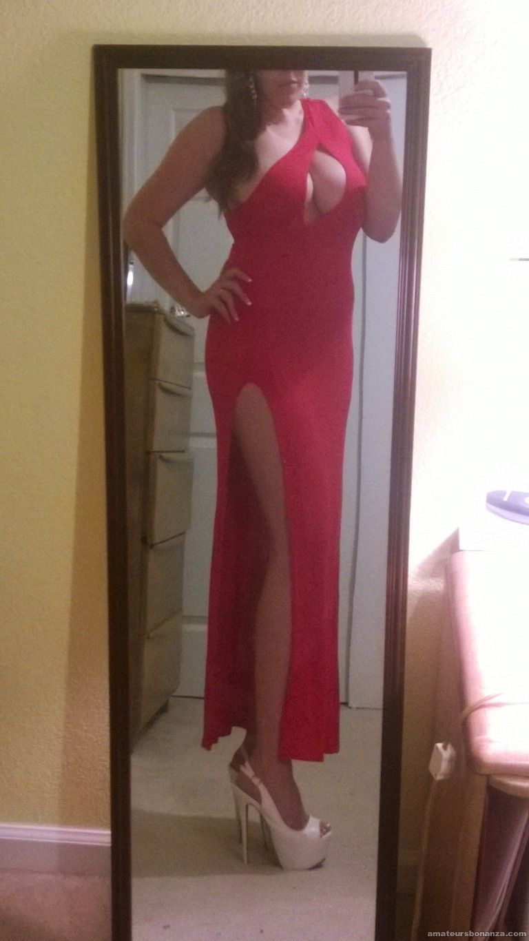 thickgirls2013:  Submit your pics to thickgirls2013@gmail.com
