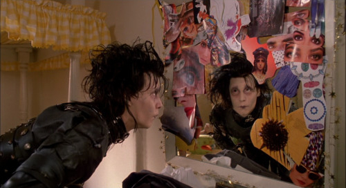 cinemaspam:  10 frames Edward Scissorhands (1990) Directed by Tim BurtonCinematography by Stefan Czapsky 