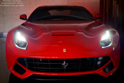 automotivated:  Ferrari F12berlinetta (by Raphael Valença)