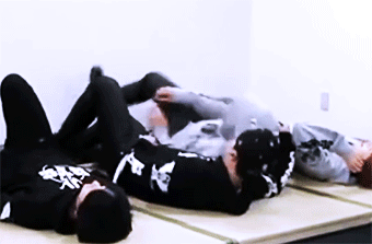 cherryblossoms-and-cupcakes:  remember when this happened 😭 