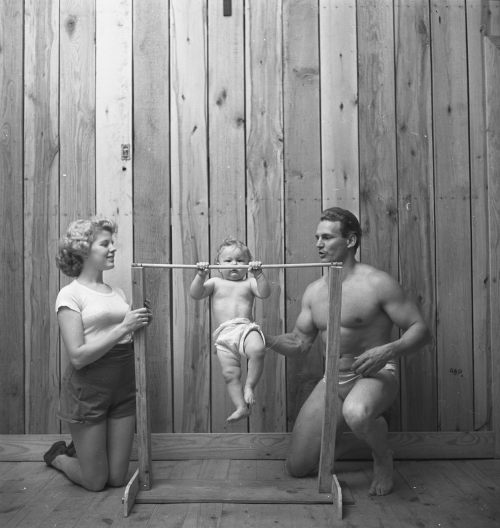 Stanley Kubrick - The Bodybuilder Gene Jantzen With Wife, Pat, And 11-Month-Old Son,