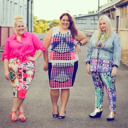 waituntilthesunset:  These babes! <3 #cutforevans @evansclothing @sugercoatit @curvycartel #ootd #plussize #plussizestyle #psblogger #psstreetstyle #fashion #honormycurves #psfashion #fatshion #tcfstyle #skorchmagazine #effyourbeautystandards   Three