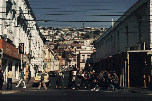 mala-reputacion:  thehassasin:  Valparaíso en pocos frames  Fotos de Marianela González