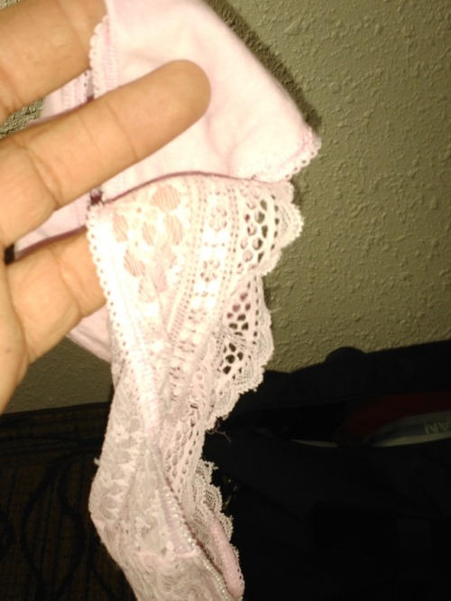 mythicksexylatinwife:  Ass look so good these didn’t stay on for long……